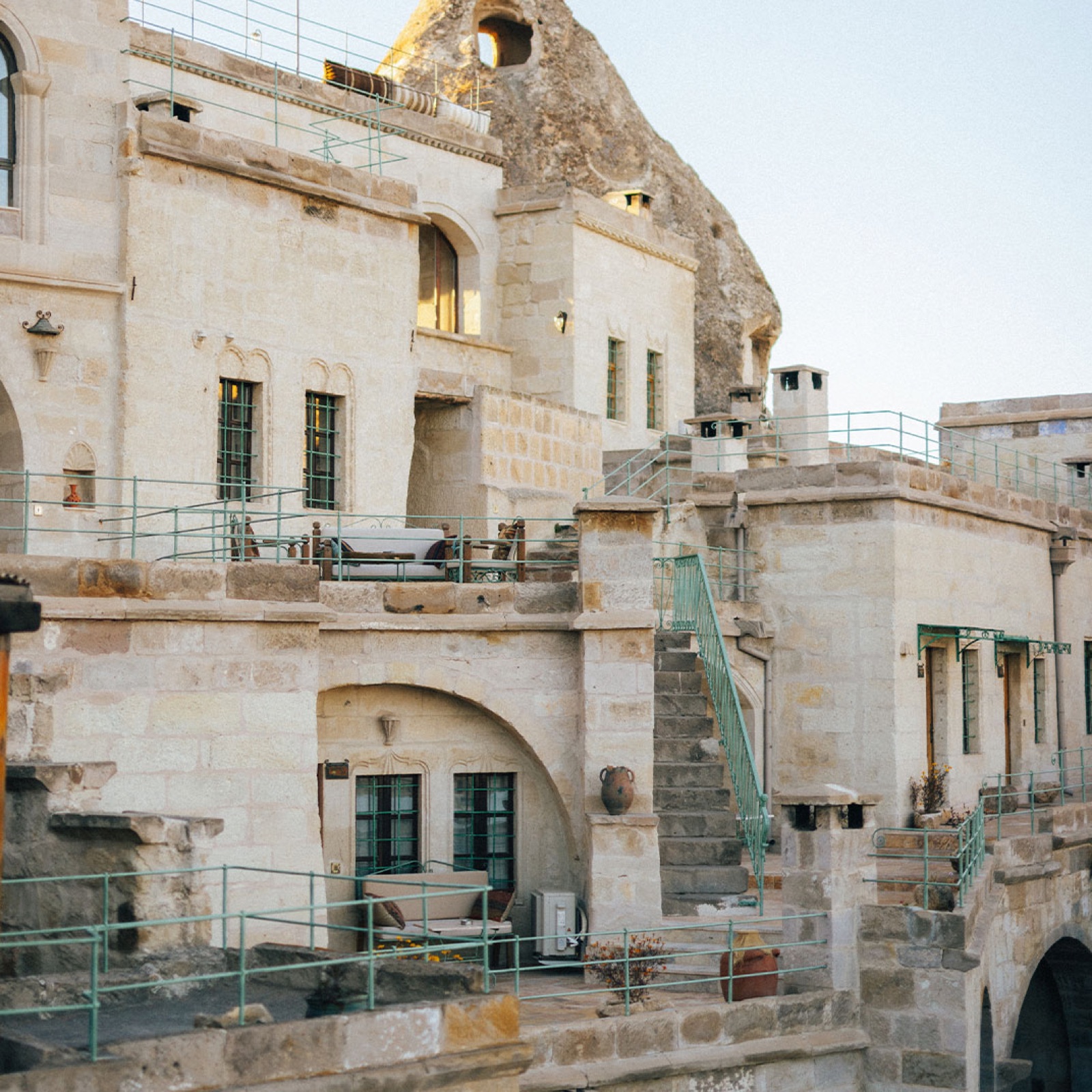 Sultan Cave Suites